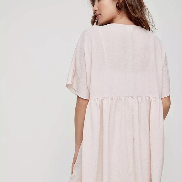 ISO Kenzie Dress - Picture 2 of 2